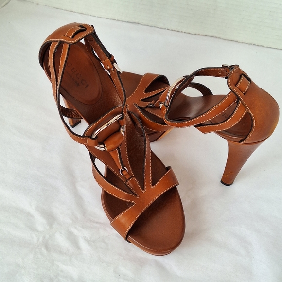 Gucci Hasler Horsebit Sandals 37.5 Leather T-Strap Brown Heels Platforms - Picture 1 of 13